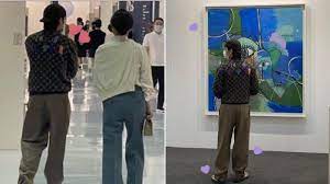 The works inspired by bts jimin will be exhibited at the korea international art fair 2021 (kiaf). Kunjungi Korea International Art Fair 2021 V Bts Banjir Permintaan Foto Maaf Sudah 50 Kali Tribuntrends Com