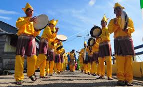 Kumpulan alat musik tradisional beserta gambar, asal, dan cara memainkannya. 15 Alat Musik Tradisional Jambi Yang Populer Lengkap Gambar