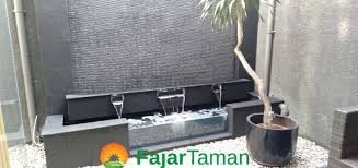 Apalagi jika kolam koi tersebut ditambahkan dengan berbagai macam tanaman hijau di sekitar dinding dari kolam yang tentunya akan semakin memperindah tampilan rumah anda. Tukang Kolam Koi Depok Fajar Taman Tukang Kolam Koi Depok