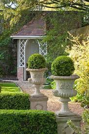 Garden Urns Town And Country Gardens Garden Urns Modern Garden