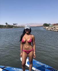 Helen Yee Tits - 58 photos