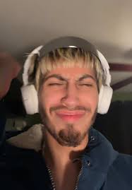 LO MÍO ES PLUG, LO TUYO E MÚSICA DE ASCENSOR #fyp #latenight #post #vibes  #mimir