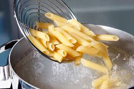 Pasta con carne pastas con camarones salsas para pastas comida sana recetas comida sin carne comida saludable mayonesa recetas de cocina #gastronomiaguerrerense prueba la deliciosa pasta con camarones. 8 Errores Al Cocinar Pasta Que Debes Evitar Cometer Cocina Vital