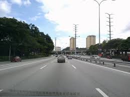 Pemandu lori kontena pegalaman melalui lebuhraya timur barat jeli gerik. Salak Expressway Kuala Lumpur Mapio Net