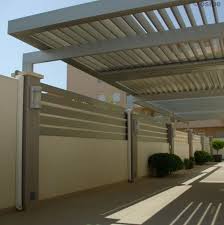 Dengan adanya carport, rumah yang anda tinggali juga akan mendapat nilai positif terkesan modern. 13 Inspirasi Desain Carport Minimalis Terbaik 2020 Lahan Kecil Tak Jadi Masalah Rumah123 Com