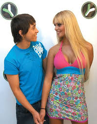 Karol dance is a 33 year old chilean tv personality born on 17th april, 1987 in santiago, chile. Karol Dance Y Faloon Photos Facebook