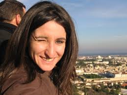 Fanny DEBARD, 43 ans (NIMES, VARENNES VAUZELLES)