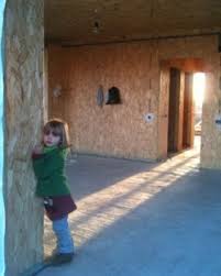 O fată sofia și un băiețel kadri (4 ani), dar și o fetiță înfiată, pe nume roxana (6 ani). Locuinta Ecologica A Lui Dragos Bucur Si A Danei Nalbaru Ecomagazin Ro