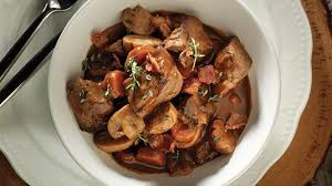 Weeknight Beef Bourguignon Knorr Ca Recipe Beef Bourguignon Recipes Beef