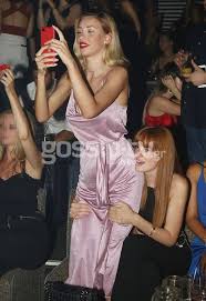 Maybe you would like to learn more about one of these? H Se3i Pleyra Ths Kalhfwnh Apo To Gntm Poy Den Eixame Dei Photos Gossip Tv Gr