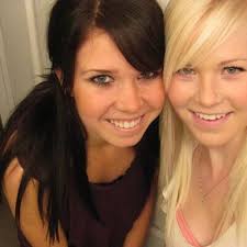 Lauren Irving (@LaurenIrv)