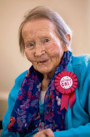 Nancy Nee's Instagram, Twitter & Facebook