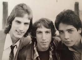 Chris Cornell throughout the years, which era is your favourite? : r/grunge