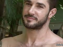 Muscular stud jerks off solo and cums tugging his member. Muscle Jerk Off Hd Gay Tube