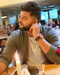 Popular indian cricketer suresh raina official instagram handle, twitter account, facebook page, youtube channel & all social media profile links. Suresh Raina Net Worth 2019 Increased By 38 Networthopedia