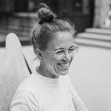 Theresa Blank's Instagram, Twitter & Facebook