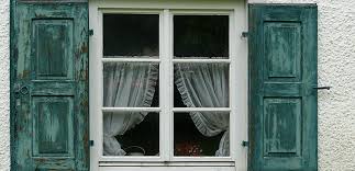 Fensterladen Streichen Kosten Preise In 2020 Fenster Malerarbeiten Bedachung