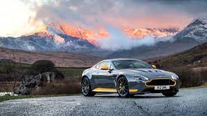 2017 Aston Martin Vantage Gt8similar Car Wallpapers Wallpaper Cars Wallpaper Better