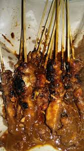 Gambar animasi ayam hitam putih paling keren download now 27 gambar. Gambar Makanan Sate Ayam Harga Menu Delivery Lengkap