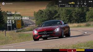 Los usuarios están puntuando muy bien este juego, dónde podrás sumergirte en un auténtico mundo de coches. Gran Turismo Sport Productos Gran Turismo Com