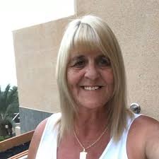 annette saunders (@annette88536880)