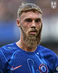 am heartbroken am hurting I feel like quiting this game  now😢😭😭😭💔💔💔💔no epic card not a single player🫣😥don't have mood even  playing