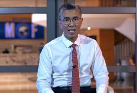 Read more microsoft and partners may be compensated if you purchase. Giving Blanket Moratorium Is Like Using A Sledgehammer To Crack A Nut Tengku Zafrul Astro Awani