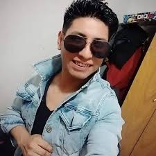 🤩 BUSCA 🤩 los STICKERS PREMIADOS ❗️ Y luego CANJEA tus Delimonedas por  tus helados favoritos de Delizia. 💪