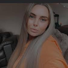 Shelby Dobson's Instagram, Twitter & Facebook