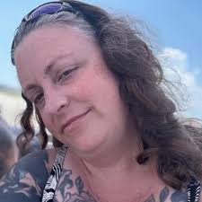 Tldr: What store bought, straight off the shelf, diabetic friendly drinks  can I buy and not have to add anything that will still slush?  (Non-alcoholic) Many of my coworkers are