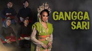 Jadi, beginilah penampakan pakaian tradisional suku abui yang ada di desa adat takpala. Busana Tradisional Negeri Perak Gangga Sari Youtube