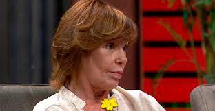 Coca guazzini estuvo 15 años casada con gonzalo robles, tuvieron un hijo que hoy tiene 37 años y que, cuenta, ya da muestras de cómo han ido cambiando los estereotipos de ser hombre y ser mujer. Coca Guazzini Sobre Los Eguiguren Hacer Humor No Es Tan Facil Hacer Humor Chilevision