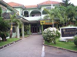 Setiap kelas ditemani wali kelas yang diambil dari pengurus osis man 2 kudus atau panitia matsama, selanjutnya diisi dengan kegiatan mendidik dan melatih kemandirian diskusi kelompok. Man 2 Kudus Community Home Facebook