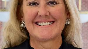 Robles received Dyer Excellence in Teaching Award at Eastern Kentucky  University