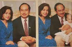 Riza was born to abdul aziz nong chik and rosmah mansor in malaysia. Korang Kalau Hati Tak Kuat Jangan Gadis Tudung Litup Facebook