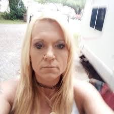 Brandy Plummer's Instagram, Twitter & Facebook