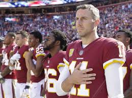 Kansas city chiefs quarterback alex smith is wearing the vicis zero1, a new helmet alex smith is one of the first nfl players wearing a revolutionary new helmet designed to reduce concussions. Kampf Furs Leben Nfl Quarterback Alex Smith Ubersteht 17 Operationen Kicker