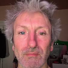 النكات تكتب نفسها لول