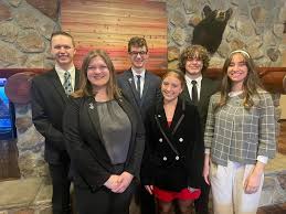 The Joplin High School Constitution Team is at it again! Last year, this  team finished in second place at the Missouri Bar Association's "Show Me  the Constitution" state competition. This year, they