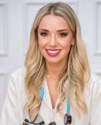 Catherine Forte's Instagram, Twitter & Facebook