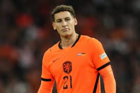 ‘Roer Oranje helemaal om door Ruben van Bommel’
