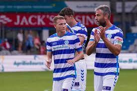 Promotiekoorts bij de graafschap heel doetinchem en aanhangend de graafschap supporter leiden momenteel aan promotiekoorts. De Graafschap Stapt Met De Borst Vooruit Het Nieuwe Seizoen In Vertrouwen Is Groot De Graafschap Gelderlander Nl