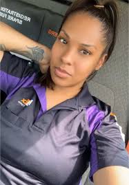 #midwest #beautifulgirls #naturalhair #nomakeup #fedexdriver #fedex