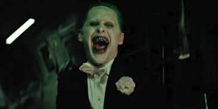 It's supposed to be that way geeeeeeeeeez *giggle* i hear the merry go round. Suicide Squad David Ayer Erklart Die Tattoos Von Harley Quinn Dem Joker
