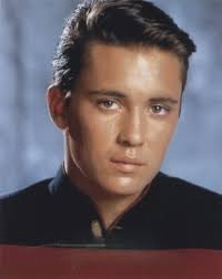 Wow! Wil Wheaton actually gave a solid monologue at the end of "The  Bonding". Second best performance I've ever seen from him, and one of the  few really good performances as Wesley.