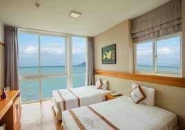 Berbagai hidangan lokal ditawarkan di restoran gastronomi. Ulasan Tentang Dendro Nha Trang Hotel Asia Travel Leisure The Leading Asia Tour Operator