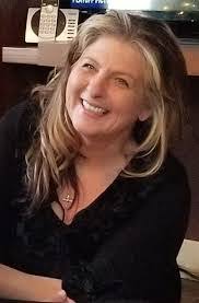 Melanie Kearney's Instagram, Twitter & Facebook