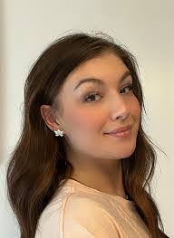 Kaitlin Steinmetz's Instagram, Twitter & Facebook