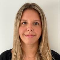 Ashley Armelin's Instagram, Twitter & Facebook