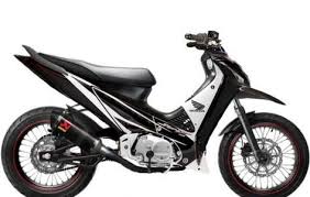 Kamu lebih senang modif agar tampak keren atau kecepatan maksimal. 23 Ide Seni Modif Supra X 125 Sepeda Motor Honda Motor